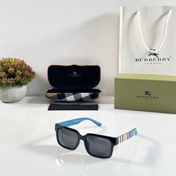 Burberry_WMNS_21004_Black_Blue