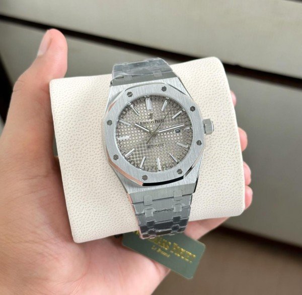 Audemars_piguet royal Oak Quartz