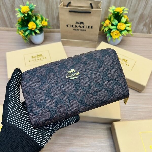 COACH_LONG_WALLET_V680