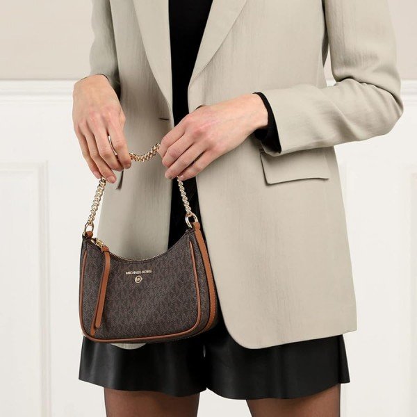 Michael Kors Chand sling bag premium quality with box