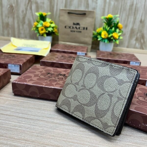COACH_WALLET_V710