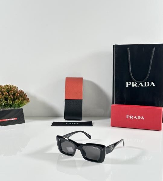 Prada_WMNS_9137_Black
