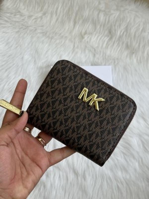 6825ec48109db0.jpeg MichaelKors kors mini wallet premium quality with box - Image 1