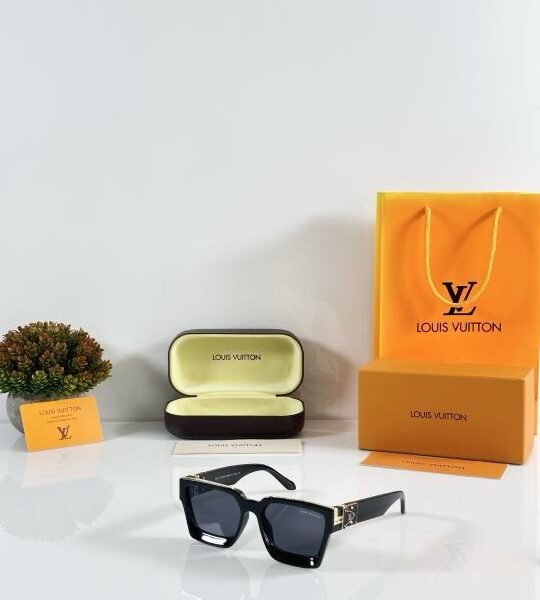 LOUIS VUITTON 96006 GOLD BLACK