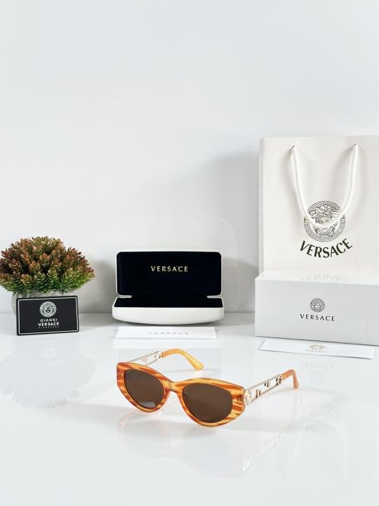 68484a8217e710.jpeg Versace WMNS 044 Gold Tiger Orange - Image 1