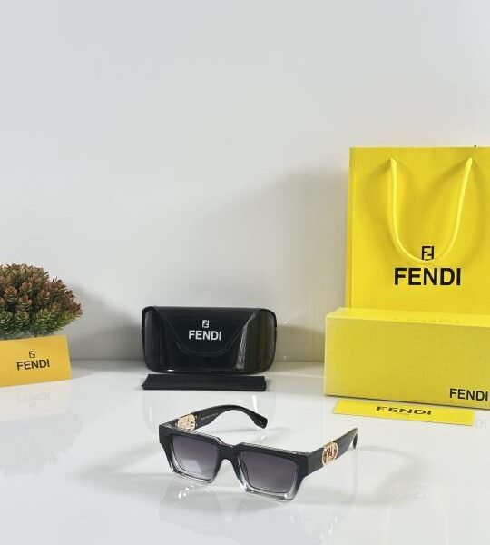 Fendi_WMNS_2419_Water_Black