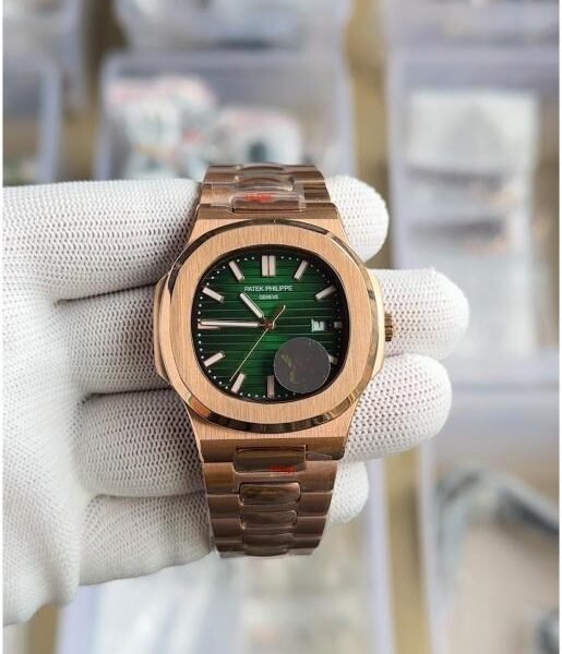 Patek_philippe Nautilus Quartz