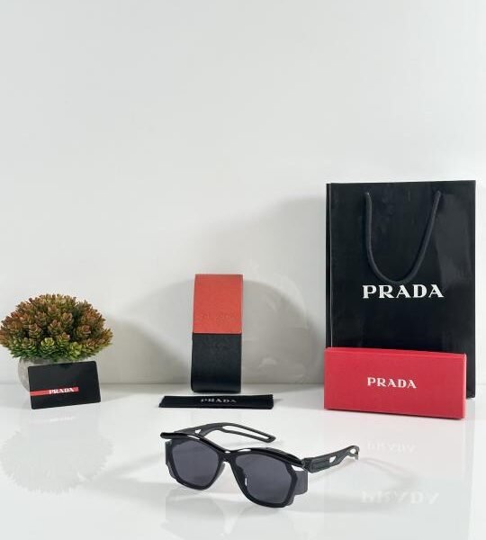 Prada_8899_Black