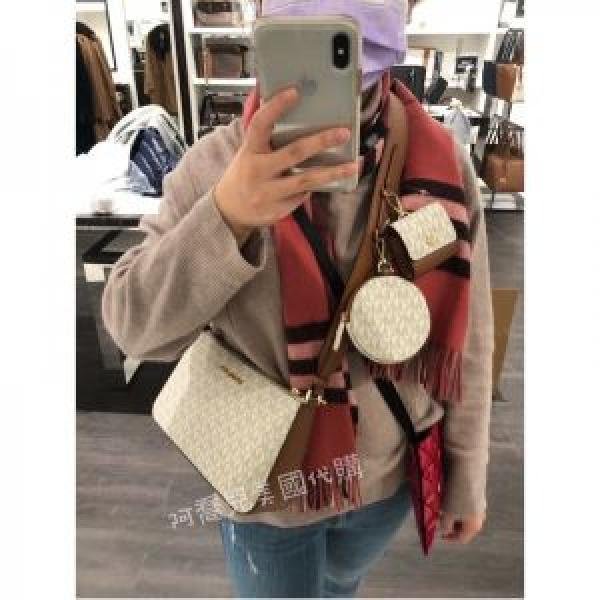 MichaelKors Pochette for Women bag with box