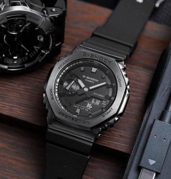 Casio g shock gm2100