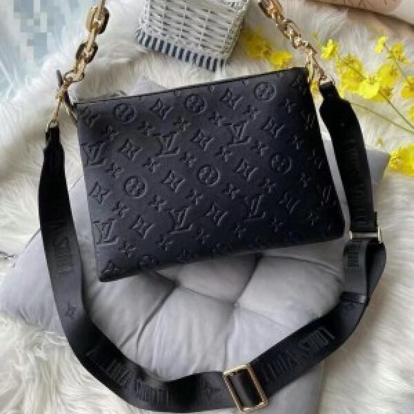Louis vuttion coussin bag premium quality with box &carry bag