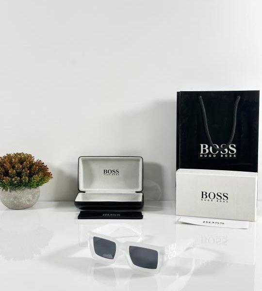 Hugo_Boss_1310_Ice_Black