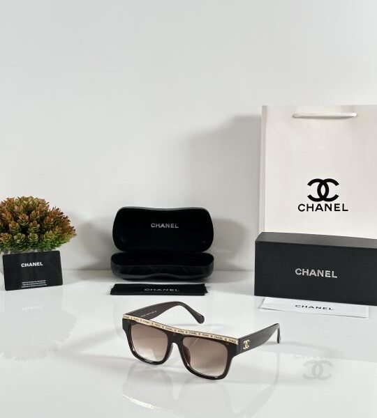 Chanel_WMNS_8318_Brown