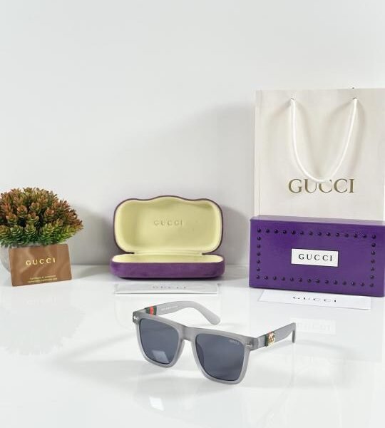 Gucci_1390_Grey