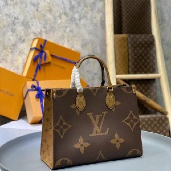 Louis vuitton onthego bag with og box