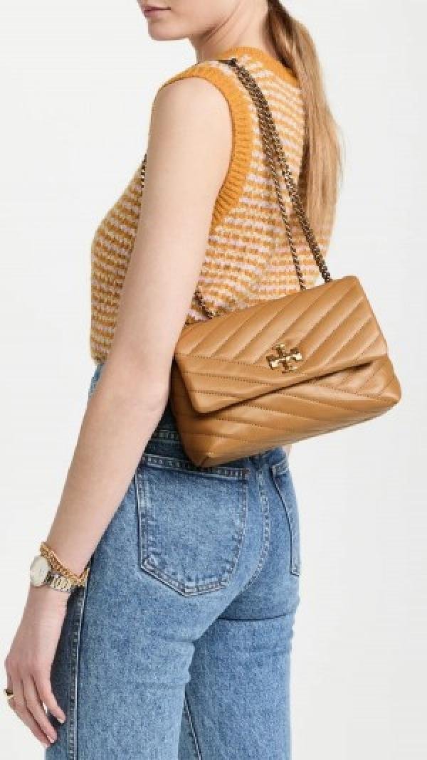 68a468378001e0.jpeg Tory kira sling bag premium quality with box - Image 1