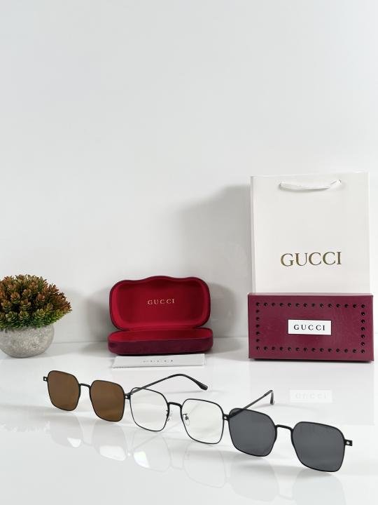 68ac02274bdb00-1.jpeg Gucci_1016_Attachment_Black_White_Black_Brown - Image 1