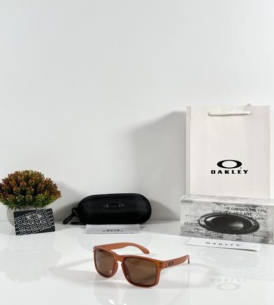 Oakley_9102_Brown