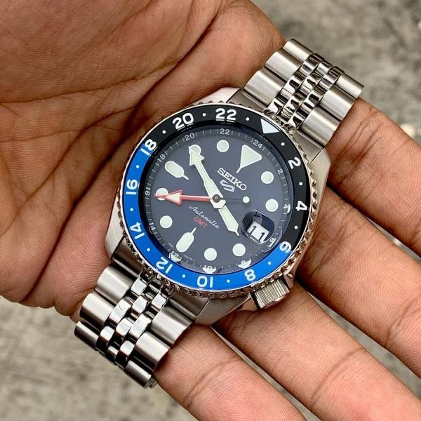 Seiko 5 Sprots Automatic