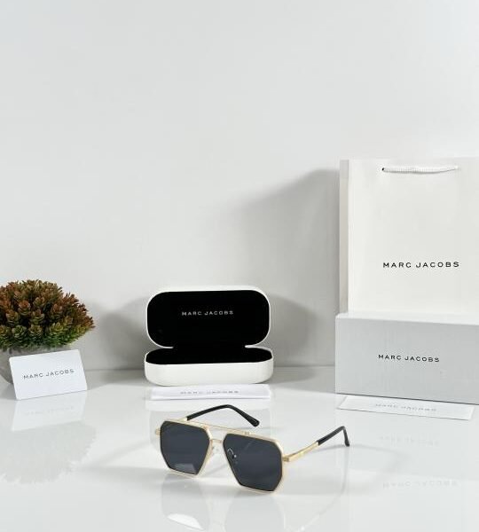 Marc Jacobs 510 Gold Black