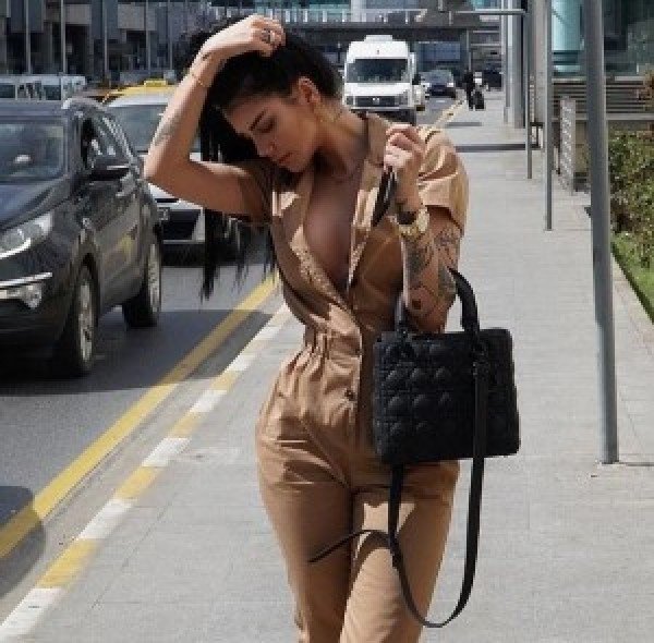 Dior lady my d-lite e luxurious quality with og box & dust bag & (matt black)