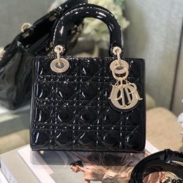 Dior  glossy bag premium quality with box