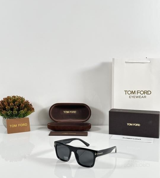 Tomford 1150 Black