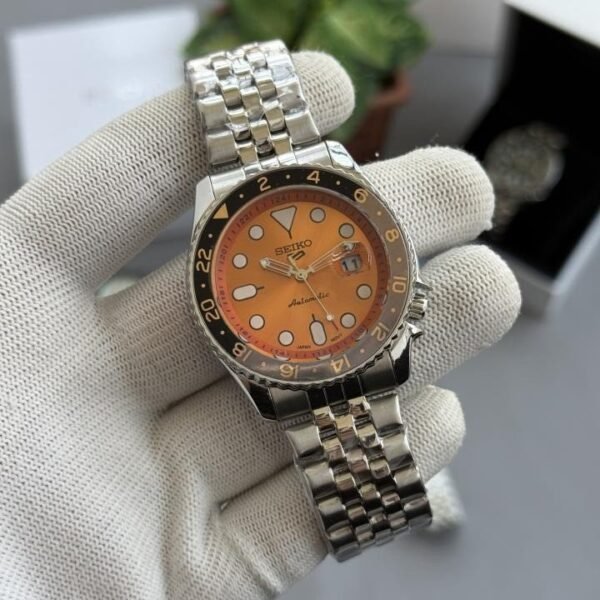 Seiko 5 Sports Premium Orange W352