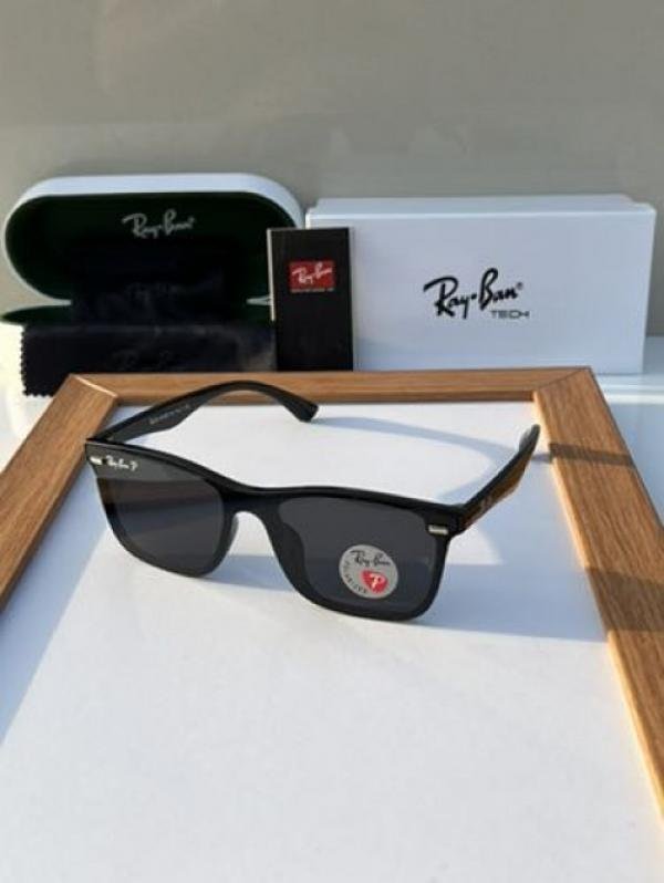 Rayban 650 Black